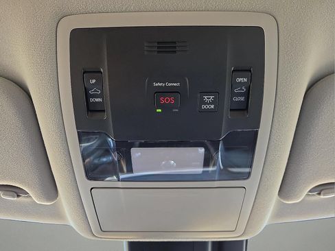 Used 2019 Lexus RX 350 AWD w/ Navigation Package image 18
