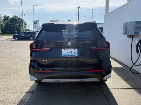 Certified 2025 BMW X1 xDrive28i w/ Technology Package AWD/4WD image 4