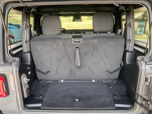 Used 2021 Jeep Wrangler Sport AWD/4WD image 30