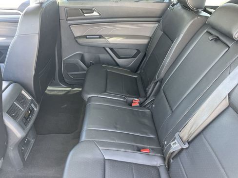 Used 2022 Volkswagen Atlas SE AWD/4WD image 16