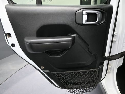 Used 2021 Jeep Wrangler Unlimited Rubicon w/ Steel Bumper Group image 27