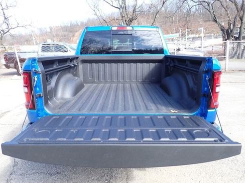 New 2026 RAM 1500 4x4 Crew Cab image 7