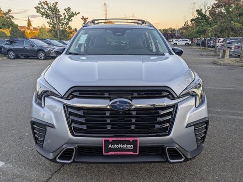 Used 2025 Subaru Ascent Touring AWD/4WD image 6