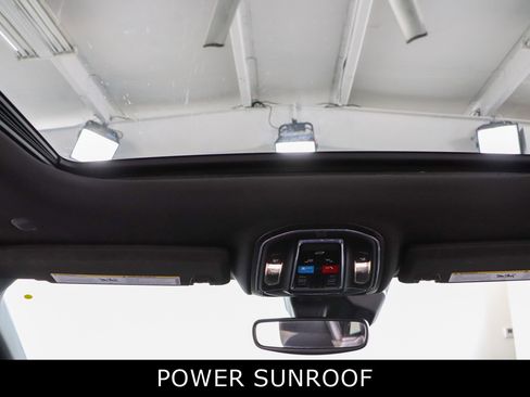 Used 2023 Jeep Grand Cherokee L Laredo AWD/4WD image 21