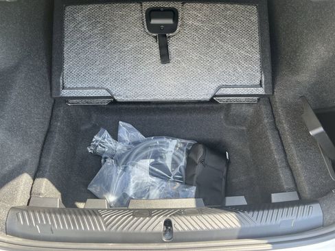 Used 2025 BMW i5 M60 w/ Premium Package image 36