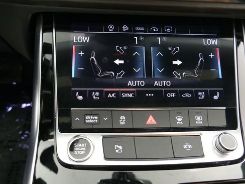 Used 2021 Audi Q8 Premium Plus w/ Premium Plus Package AWD/4WD image 19