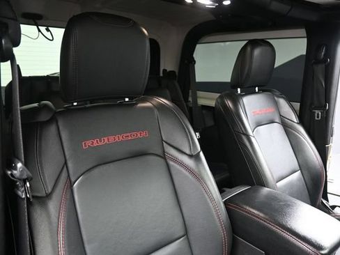 Used 2022 Jeep Wrangler Rubicon w/ LED Lighting Group AWD/4WD image 23