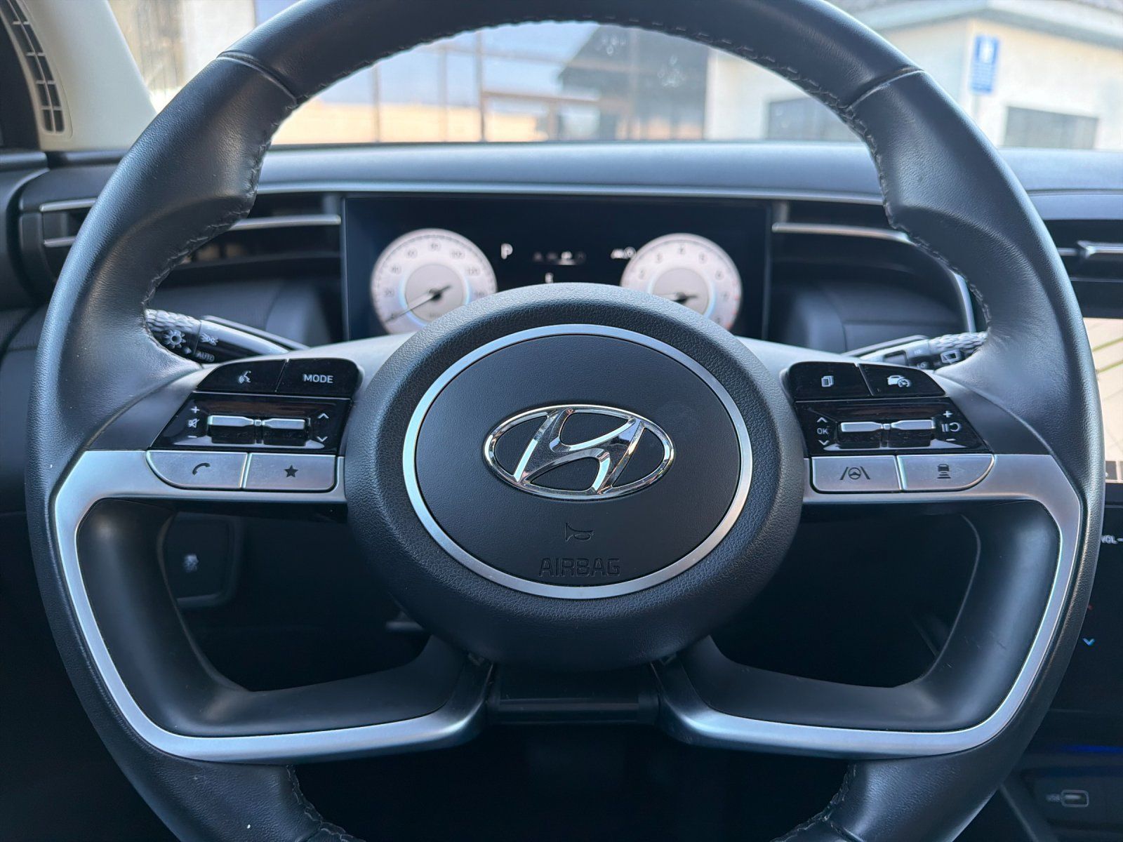 Certified 2024 Hyundai Tucson SEL w/ Convenience Package FWD image 23