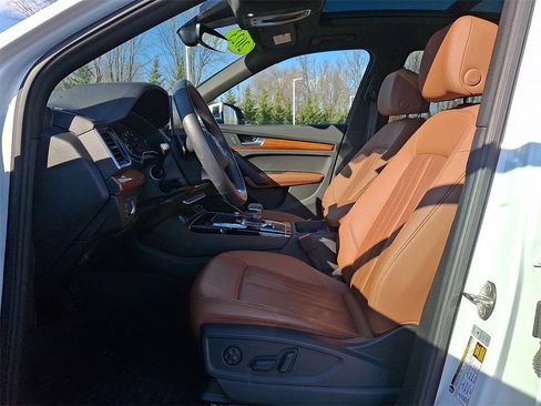 Used 2023 Audi Q5 2.0T Premium w/ Convenience Package image 14