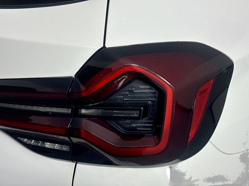 Used 2022 BMW X3 M40i image 34