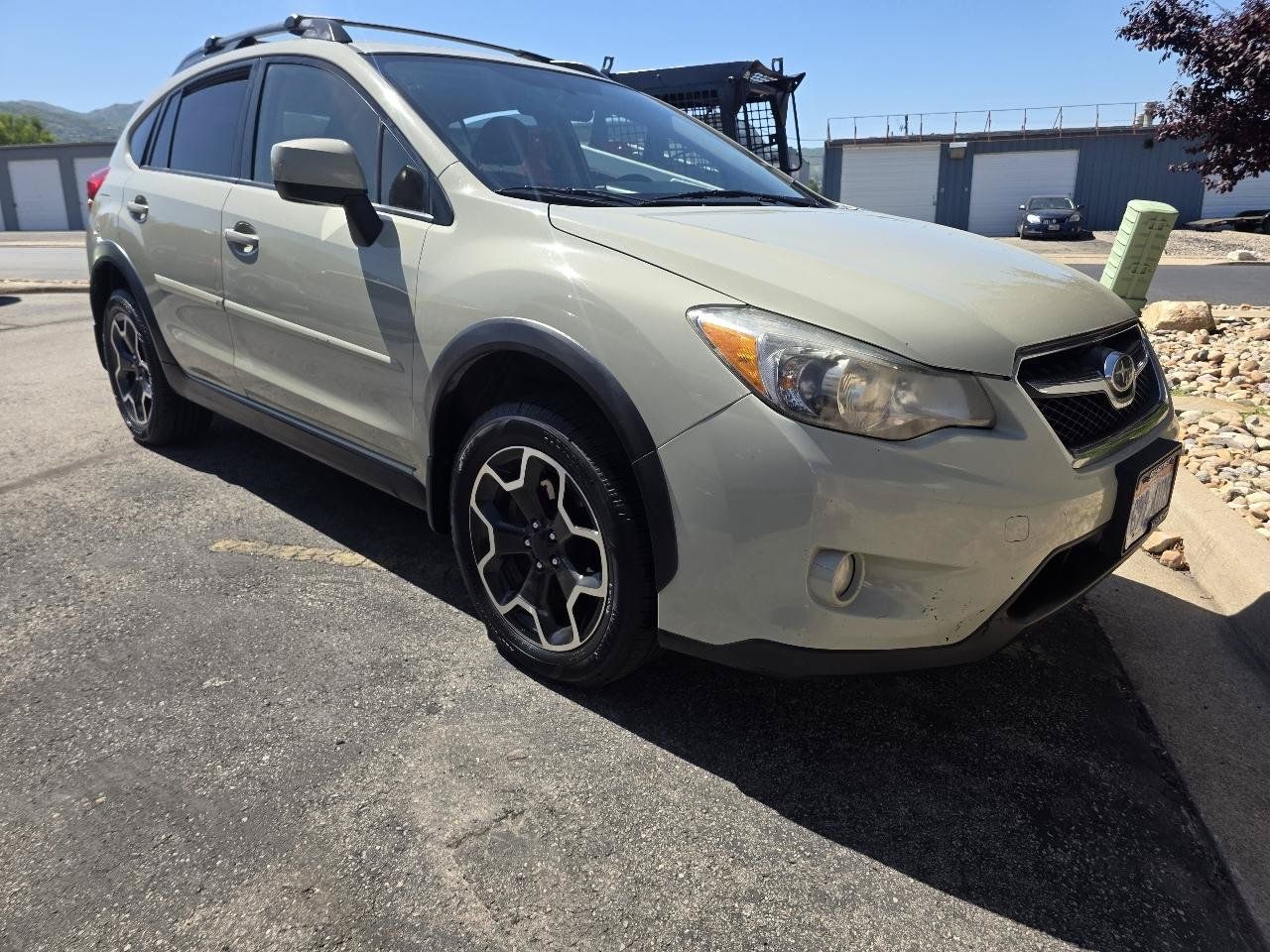 Used 2014 Subaru Crosstrek 2.0i Premium AWD/4WD image 2