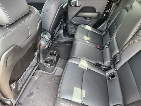 New 2026 Jeep Gladiator Sport AWD/4WD image 39