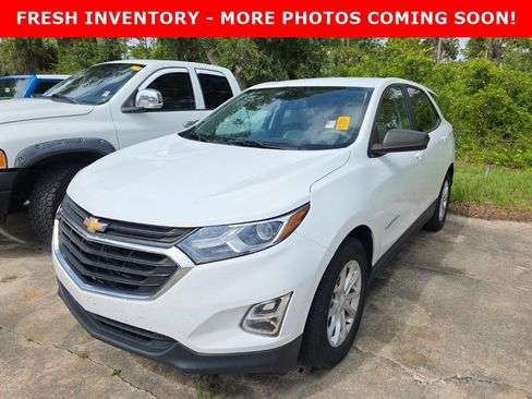 Used 2021 Chevrolet Equinox LS w/ LS Convenience Package FWD image 1