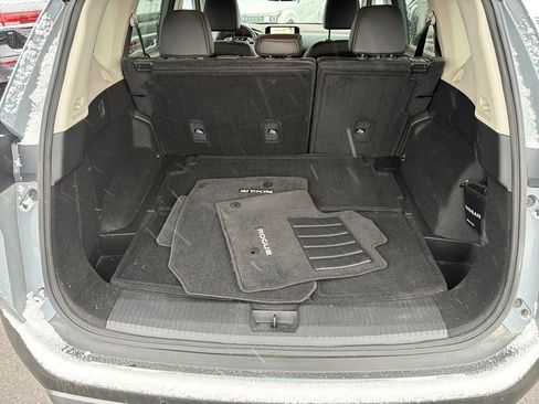 Used 2023 Nissan Rogue SL w/ SL Premium Package image 29