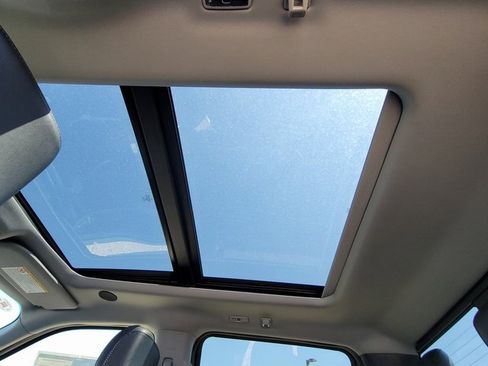 New 2025 Ford F350 Lariat w/ Lariat Ultimate Package image 9