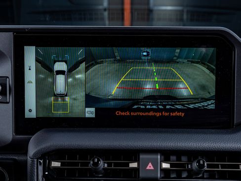 Used 2025 Toyota Land Cruiser image 26