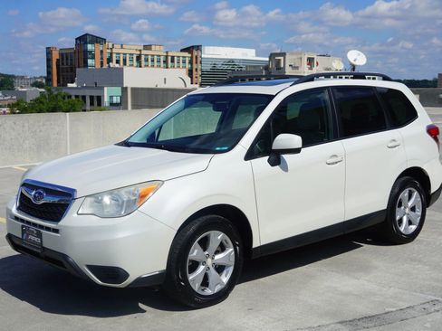 Used 2014 Subaru Forester 2.5i Premium w/ Popular Package #2 image 11
