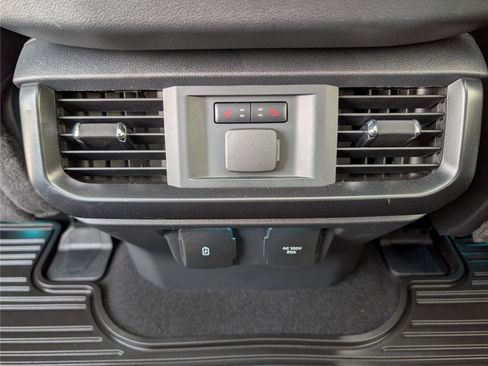 Used 2025 Ford F150 Raptor image 18