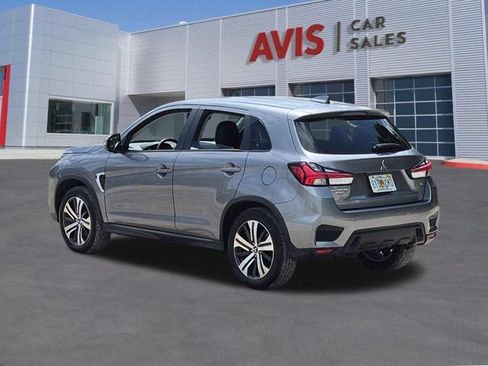 Used 2025 Mitsubishi Outlander Sport SE AWD/4WD image 9
