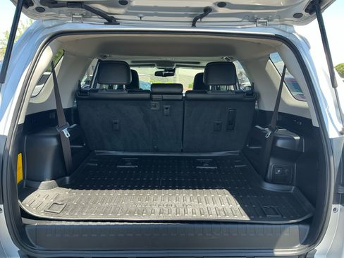 Used 2021 Toyota 4Runner SR5 Premium w/ Moonroof Package AWD/4WD image 34