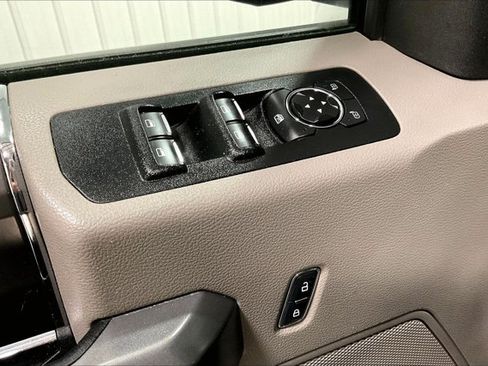 Used 2018 Ford F150 XLT w/ Equipment Group 302A Luxury AWD/4WD image 39