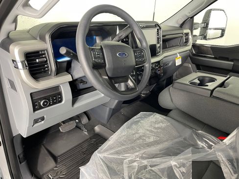 New 2026 Ford F250 XLT w/ XLT Premium Package image 2