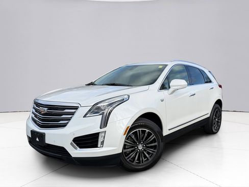Used 2017 Cadillac XT5 Luxury w/ Driver Awareness Package image 1