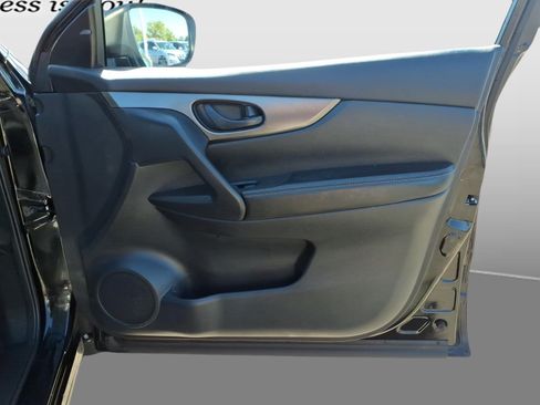 Used 2020 Nissan Rogue Sport S AWD/4WD image 28