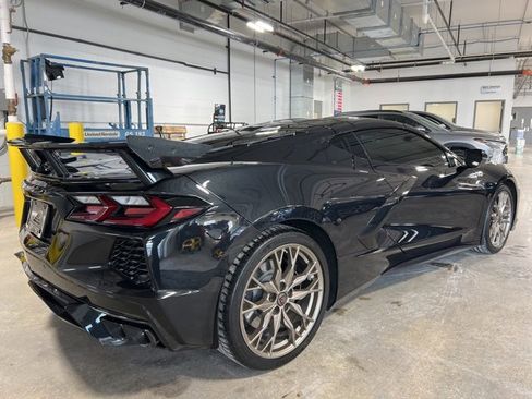 Used 2024 Chevrolet Corvette 2DR STINGRAY CPE W/2LT w/ Z51 Performance Package image 8