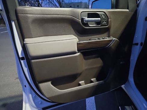 Used 2021 GMC Sierra 1500 SLT w/ SLT Premium Plus Package image 11