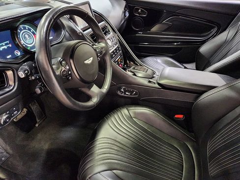 Used 2021 Aston Martin DB11 Coupe RWD image 46