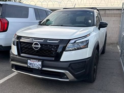 Used 2024 Nissan Pathfinder Rock Creek AWD/4WD image 8