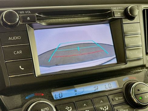 Used 2018 Toyota RAV4 XLE AWD/4WD image 34