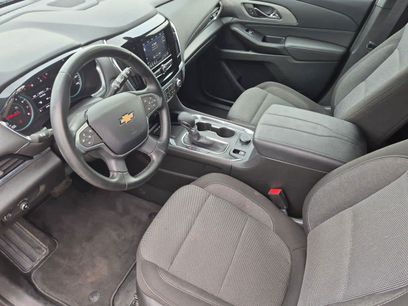 Used 2023 Chevrolet Traverse LT