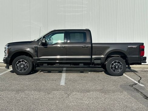 Used 2024 Ford F250 Lariat w/ Sport Appearance Package AWD/4WD image 3