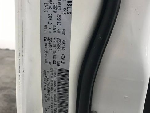 Used 2018 Jeep Compass Latitude w/ Cold Weather Group image 43