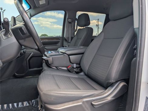 Used 2024 Chevrolet Silverado 2500 LT AWD/4WD image 4