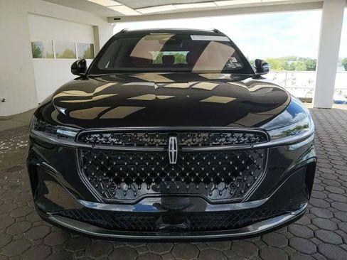 Certified 2025 Lincoln Nautilus Black Label w/ Jet Appearance Package AWD/4WD image 2