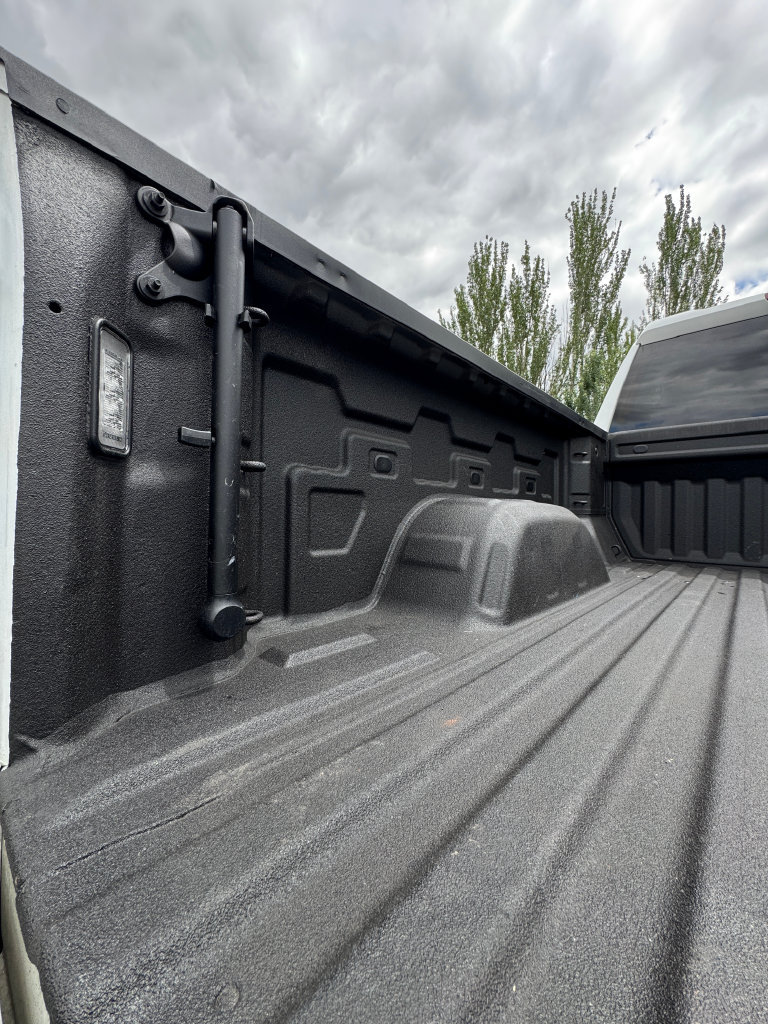 Used 2022 GMC Sierra 1500 AT4 w/ AT4 Premium Package AWD/4WD image 11