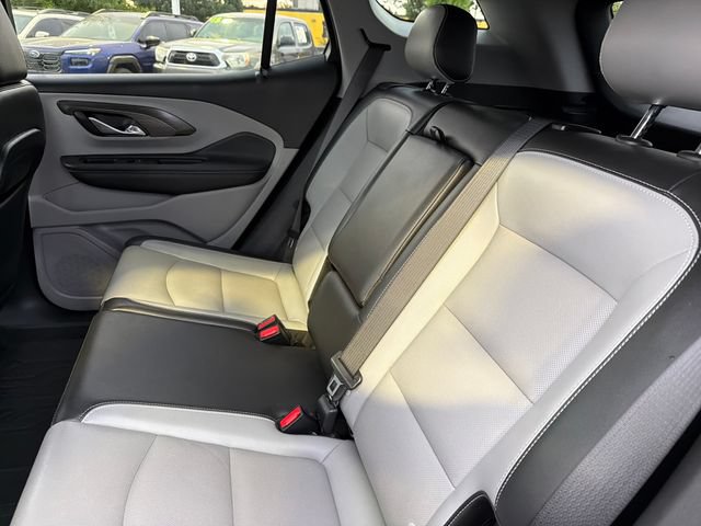 Used 2022 GMC Terrain SLT FWD image 22