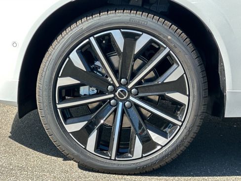 New 2026 Volvo XC60 B5 Ultra w/ Climate Package PRO AWD/4WD image 33