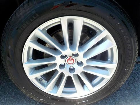 Used 2018 Jaguar F-PACE Prestige image 38