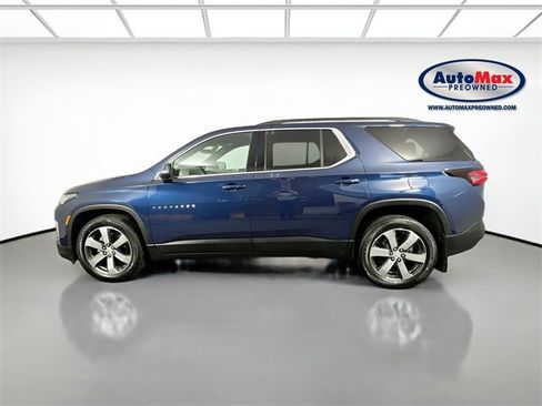 Used 2022 Chevrolet Traverse LT w/ LT Premium Package image 9