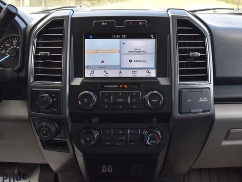 Used 2019 Ford F150 XLT w/ Equipment Group 302A Luxury image 18