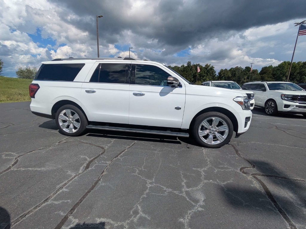 Used 2024 Ford Expedition Max King Ranch AWD/4WD image 3