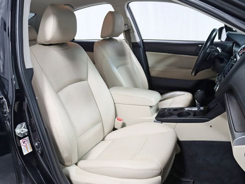 Used 2015 Subaru Legacy 2.5i Limited AWD/4WD image 24