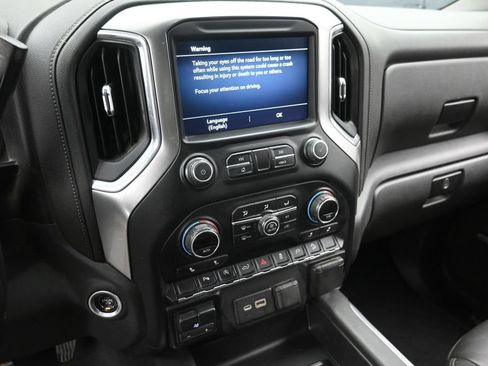 Used 2019 Chevrolet Silverado 1500 RST w/ All-Star Edition AWD/4WD image 17
