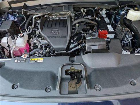 Used 2025 Toyota Grand Highlander FWD image 23