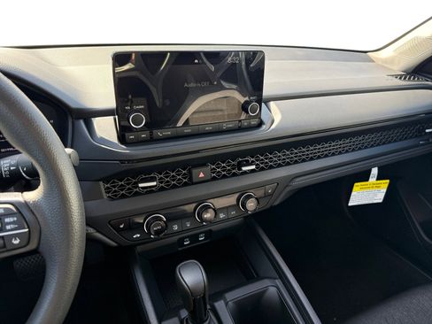 Used 2025 Honda Accord SE image 12