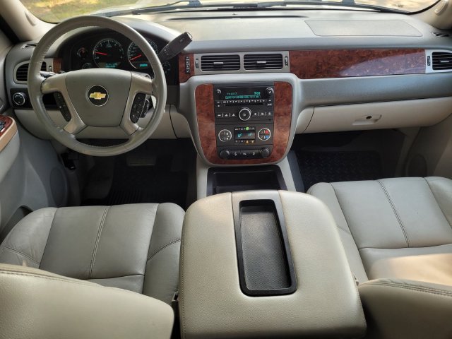 Used 2013 Chevrolet Tahoe LT w/ Texas Edition RWD image 21